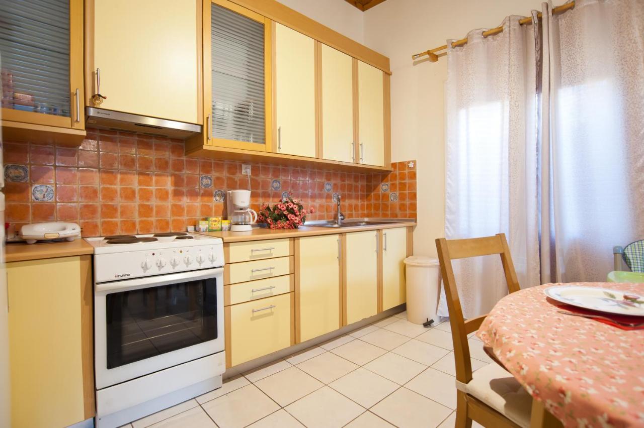 Villa Elli 2 Beach-Front Villa With Garden Итеа Екстериор снимка